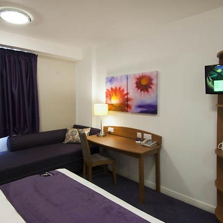 Premier Inn Horsham Exterior photo