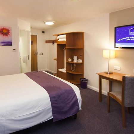 Premier Inn Horsham Exterior photo