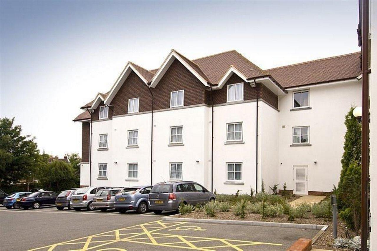 Premier Inn Horsham Exterior photo